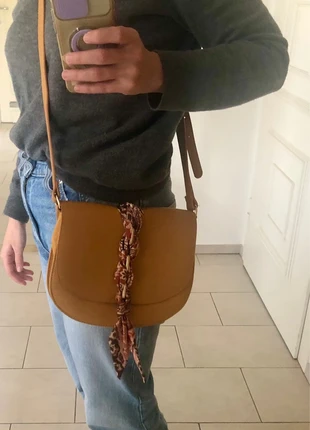 Brown/mustard shoulder bag with foulard decor, brand: Camaïeu, condizioni: Buone, €5.00, €5.95 include la Protezione acquisti