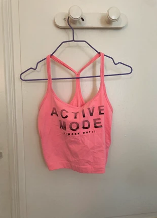 Brassière rose Active Mode Bershka – Taille M – Neuve, marke: Bershka, zustand: Neu, größe: M, 6,00 €, 7,00 € inklusive Vinted-Käuferschutz