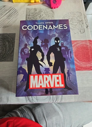 Jeu de société codenames marvel, brand: usaopoly, condizioni: Ottime, €17.99, €19.59 include la Protezione acquisti