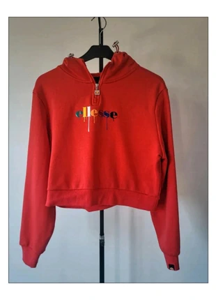 Sweat à capuche Ellesse femme crop top taille 38 rouge, brand: Ellesse, condition: Very good, size: M / 38 / 10, €24.00, €25.90 includes Buyer Protection