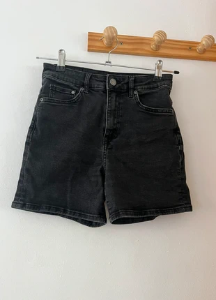 Pantalones vaqueros cortos, marca: H&M, estado: Muito bom, tamanho: XS / 34 / 6, €5.00, €5.95 inclui Proteção do Comprador