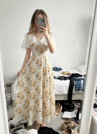 Robe longue élégante fleurie à cape d’épaule fluide #055, marque: aureline, état: Très bon état, taille: M / 38 / 10, 42,99 €, 45,84 € Protection acheteurs incluse