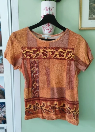 T-shirt vintage imprimé floral tons chauds – style bohème & années 2000, marque: Vintage Dressing, état: Très bon état, taille: S / 36 / 8, 15,00 €, 16,45 € Protection acheteurs incluse