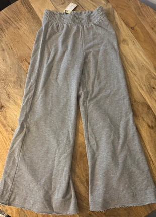 wijde broek, condizioni: Nuovo con cartellino, taglia: S / IT 40 / EU 36, €5.00, €5.95 include la Protezione acquisti