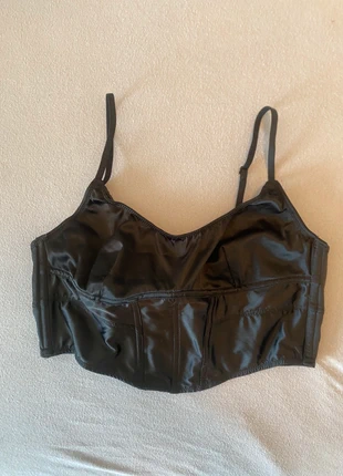 Schwarzes Corset-Top (Satin-Look, verstellbare Träger), merk: Hunkemöller, staat: Nieuw zonder prijskaartje, maat: M / 38 / 10, € 10,00, € 11,20 inclusief Kopersbescherming