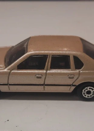 Modellino BMW 750 il, brand: Mc toy, condizioni: Buone, taglia: Taglia unica, €4.00, €4.90 include la Protezione acquisti