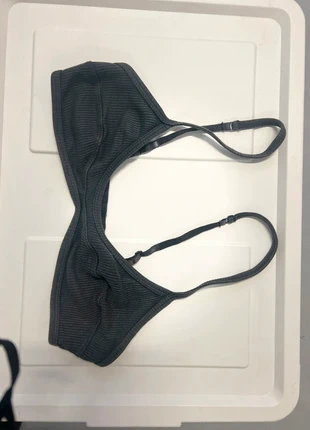 Weekday bra, brand: Weekday, condizioni: Nuovo senza cartellino, taglia: S, €10.00, €11.20 include la Protezione acquisti