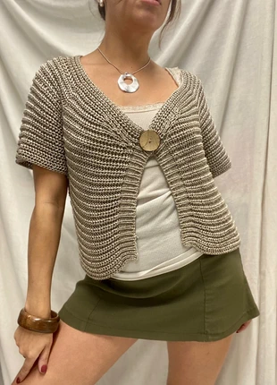 Cardigan / bolero / short-sleeved vest, knit, asymmetrical, vintage 90s y2k, metallic, wooden button, brand: Vintage, condizioni: Ottime, taglia: S / IT 40 / EU 36, €12.00, €13.30 include la Protezione acquisti Pro