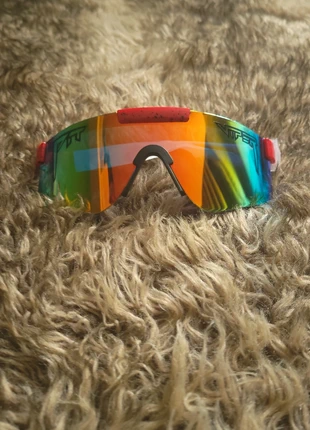 Lunettes d'été Pit Viper ( Orange , vert , bleu ), marke: Pit Viper, zustand: Neu, 8,00 €, 9,10 € inklusive Vinted-Käuferschutz