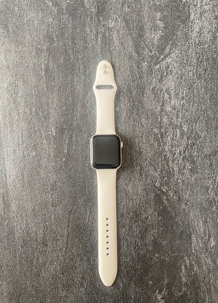 Apple Watch Series 4, marke: Apple, zustand: Neu, größe: 43–46 mm, 60,00 €, 63,70 € inklusive Vinted-Käuferschutz