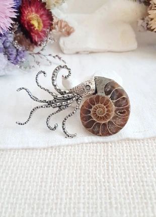 Broche nautilus en ammonite naturelle, marke: Ammonite, zustand: Sehr gut, 15,00 €, 16,45 € beinhaltet Vinted-Käuferschutz Pro