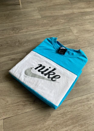 Pull Nike logo imprimé vintage - Bleu et blanc - Taille XL, marke: Nike, zustand: Gut, größe: XL, 7,00 €, 8,05 € inklusive Vinted-Käuferschutz
