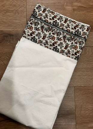 Lençól para Next To Me 75x100cm, marca: Zara Home, estado: Novo sem etiquetas, tamanho: Solteiro (70–100 cm x 190–200 cm), €6.00, €7.00 inclui Proteção do Comprador