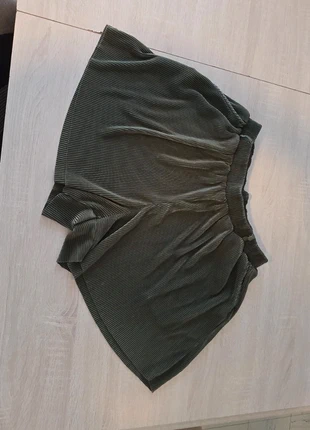 Short Kiabi L, marke: Kiabi, zustand: Sehr gut, größe: L / 40 / 12, 3,00 €, 3,85 € inklusive Vinted-Käuferschutz