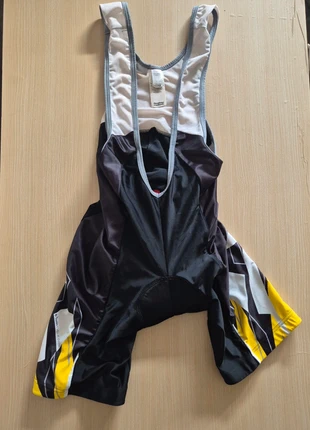 Cuissard à bretelles btwin noir et jaune - Taille M, marke: B'Twin, zustand: Sehr gut, größe: M, 9,90 €, 11,10 € inklusive Vinted-Käuferschutz