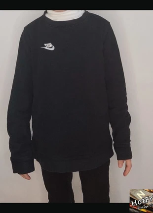 Sweat / Crewneck Nike logo brodé enfant noir - M / 10 ans, marque: Nike, état: Très bon état, taille: 10 ans / 140 cm, 15,00 €, 16,45 € Protection acheteurs (Pro) incluse