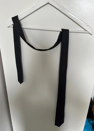 Cravate noir clair de chez La Halle, marque: La Halle, état: Très bon état, 2,00 €, 2,80 € Protection acheteurs incluse