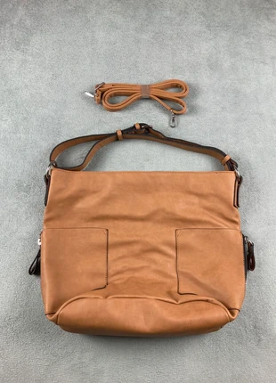 Sac cabas camel en similicuir avec poches avant et bandoulière amovible, marke: Vintage Dressing, zustand: Sehr gut, 15,00 €, 16,45 € inklusive Vinted-Käuferschutz