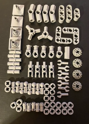 Lot de pièces lego grises, brand: LEGO, condition: Very good, size: One size, €3.40, €4.27 includes Buyer Protection