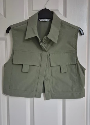 Stradivarius khaki cropped waistcoat gilet, brand: Stradivarius, condition: Very good, size: S / UK 8-10, £2.00, £2.80 includes Buyer Protection