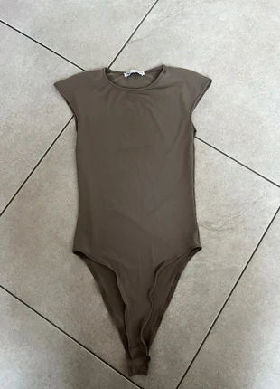 body smanicato, marke: Zara, zustand: Neu, größe: S / 36 / 8, 7,00 €, 8,05 € inklusive Vinted-Käuferschutz