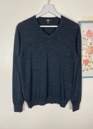 Sweat à col V Uniqlo 100% Wool, marke: Uniqlo, zustand: Sehr gut, größe: M, 15,00 €, 16,45 € beinhaltet Vinted-Käuferschutz Pro