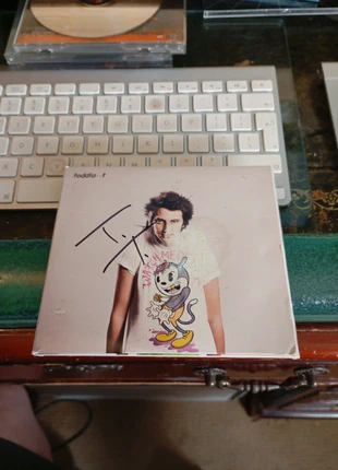 Toddla-t CD and DVD watch me dance signed, condition: Good, £1.99, £2.45 includes Buyer Protection