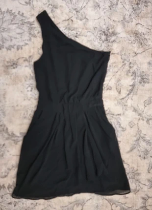 Robe noire asymétrique Mango Casual taile XS - en très bon état, brand: Mango, condition: Very good, size: XS / 34 / 6, €16.00, €17.50 includes Buyer Protection