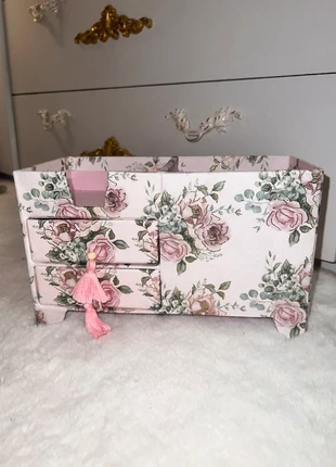 Beautiful pink rose floral tassel desk tidy with 2 drawers very sweet, brand: DESKA, condition: New with tags, £10.00, £11.20 includes Buyer Protection