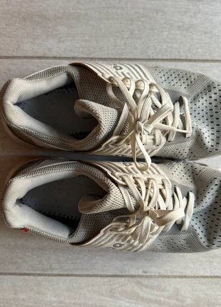 On Running, marca: On Cloud, estado: Muy bueno, tamaño: 37.5, 50,00 €, 53,20 € Protección al comprador incluida