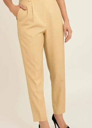 Pantalon Burberrys jaune vintage – Taille 42 (FR 38), brand: Burberry, condition: Very good, size: M / 38 / 10, €38.00, €40.60 includes Buyer Protection
