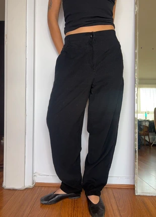 Pantalon noir large cos, marca: COS, estado: Muito bom, tamanho: S / 36 / 8, €32.00, €34.30 inclui Proteção do Comprador Pro