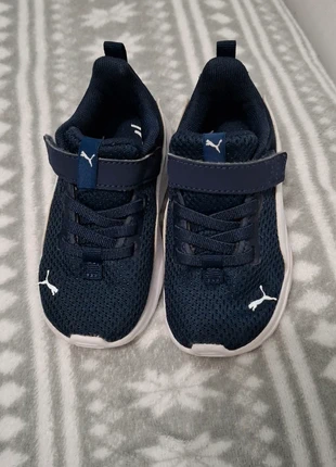 “Zapatillas Puma niño talla 22 azul marino poco uso”, brand: Puma, condizioni: Ottime, taglia: 22, €8.50, €9.63 include la Protezione acquisti