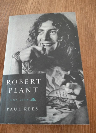 Robert Plant - Una vita - Paul Rees, état: Très bon état, 10,00 €, 11,20 € Protection acheteurs incluse