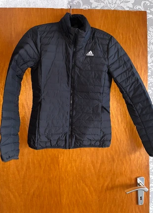 Light Quilted Jacket for Spring & Fall, Size XS, Adidas, 100% Polyester, Very Good Condition, marque: adidas, état: Très bon état, taille: XS / 34 / 6, 35,00 €, 37,45 € Protection acheteurs incluse