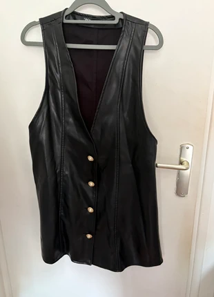 Robe sans manches similicuir Zara, brand: Zara, condizioni: Ottime, taglia: M / IT 42 / EU 38, €6.00, €7.00 include la Protezione acquisti