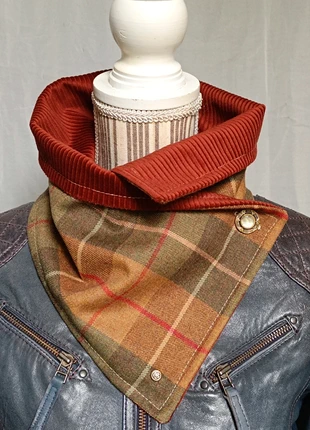 Tour de cou écharpe boutonnée tartan écossais laine doublé velours et bouton vintage, brand: AucoudesAnges, condizioni: Ottime, €30.00, €32.20 include la Protezione acquisti Pro