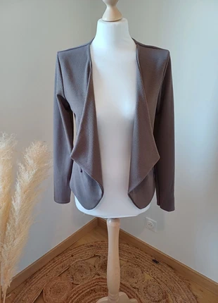 Veste chemise grise/marron taille S/M 36/38, zustand: Sehr gut, größe: S / 36 / 8, 7,00 €, 8,05 € beinhaltet Vinted-Käuferschutz Pro