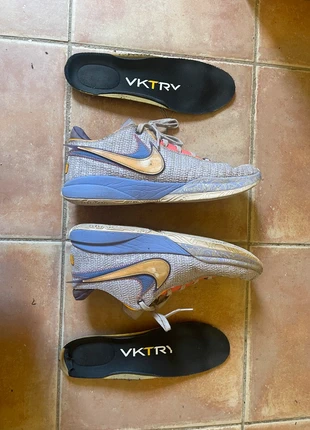 Ensemble Lebron 20 et VKTRY, brand: Nike, condition: Good, size: 46, €110.00, €116.20 includes Buyer Protection