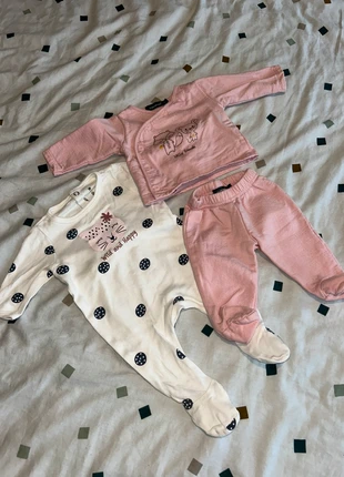Ensemble + pyjama, brand: Gémo, condition: Very good, size: 1-3 months / 56 cm, €4.00, €4.90 includes Buyer Protection