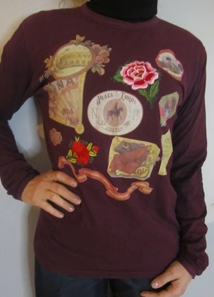 T shirt prune/violet Christian Lacroix homme. Taille L., merk: Christian Lacroix, staat: Heel goed, maat: L, € 18,00, € 19,60 inclusief Kopersbescherming Pro