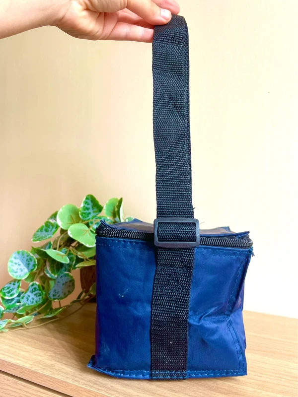 Sac isotherme bleu fonce Geant zip bandouliere compacte pique nique camping - photo numéro 4