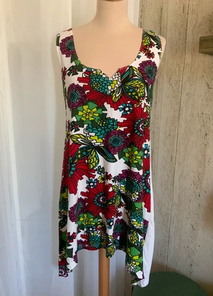 Robe  asymétrique desigual taille :L, marke: Desigual, zustand: Sehr gut, größe: L / 40 / 12, 4,00 €, 4,90 € inklusive Vinted-Käuferschutz