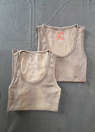 Lot 2 débardeurs gris Undiz, marke: Undiz, zustand: Zufriedenstellend, größe: XS / 34 / 6, 1,00 €, 1,75 € inklusive Vinted-Käuferschutz