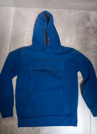 Blauwe hoodie, merk: Blue Seven, staat: Goed, maat: 12 jaar / 152 cm, € 3,00, € 3,85 inclusief Kopersbescherming