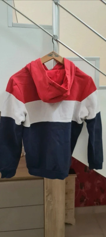 Sweat à capuche Fila taille 13-15 ans - photo numéro 11