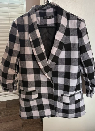 Blazer, brand: Missguided, condition: Very good, size: M / 10, £13.00, £14.35 includes Buyer Protection