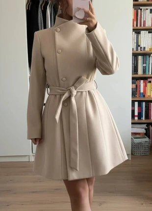 Manteau évasé style robe chic beige crème avec ceinture taille S, marque: valdeom, état: Très bon état, taille: S / 36 / 8, 69,90 €, 74,10 € Protection acheteurs incluse