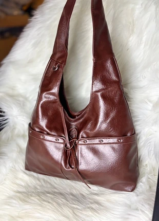 👜 Sac hobo marron chocolat effet cuir – chic, pratique et intemporel 🍂, merk: Vintage Dressing, staat: Heel goed, € 29,99, € 32,19 inclusief Kopersbescherming Pro