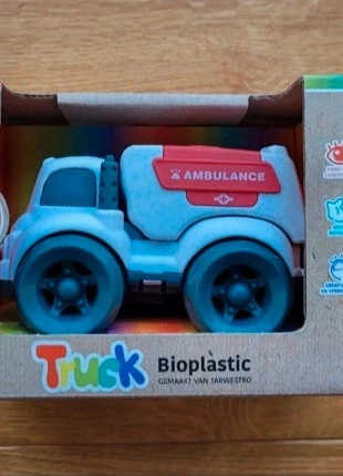 Truck - Ambulance - nieuw in verpakking, merk: Truck, staat: Nieuw met prijskaartje, maat: Universeel, € 2,35, € 3,17 inclusief Kopersbescherming